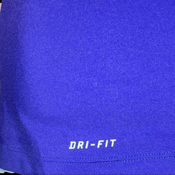 Nike purple athletic top - Picture 3 of 6